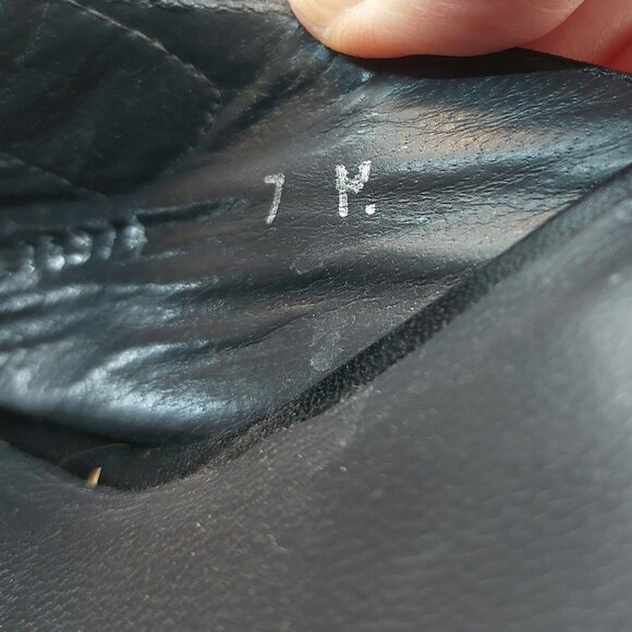 Stuart Weitzman Open Toe Black Leather Clogs - Picture 6 of 9